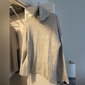H&M sweater